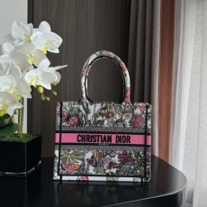 Christian Dior Shopping Bags